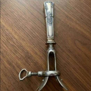Found this in my grandma’s dresser after she pαssed. None of us have a clue what it is.