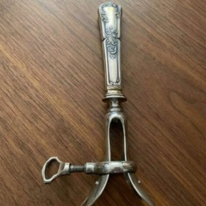 The Forgotten Object Hidden in My Grandmother’s Drawer Sparked a Family Mystery That Brought Us Closer Than Ever Before