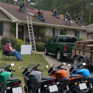 Thirty Bikers Waited Outside The Roofer’s House, Then My Father Saw Them Return Home Together
